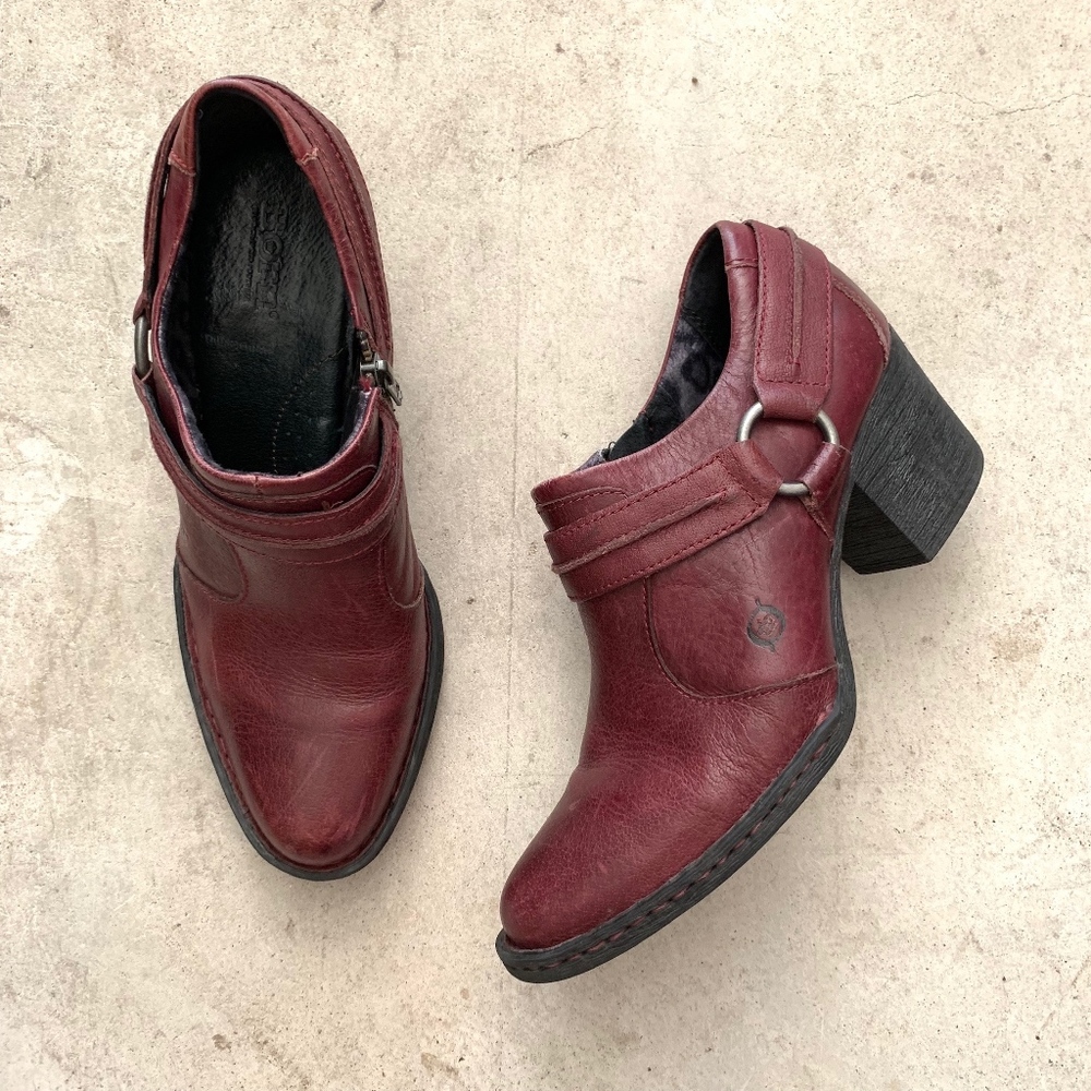 Born Zippered Block Heeled Ankle Boots / Booties